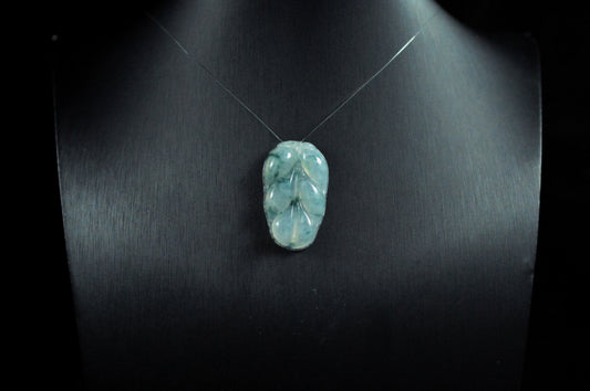 Icy Type Leaf Floating Flower Pendant 